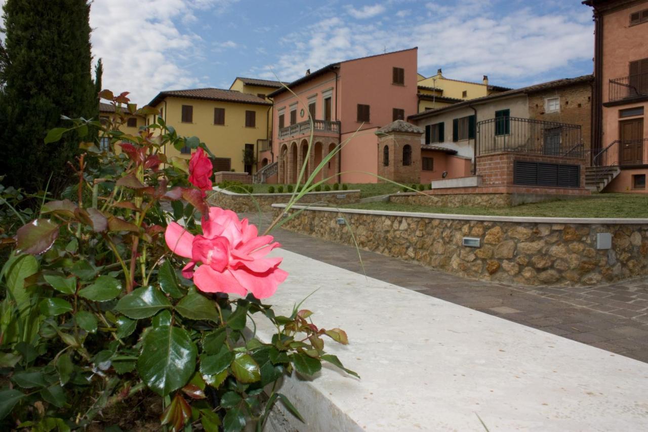 Borgo Di Gramugnana Aparthotel Usigliano Luaran gambar