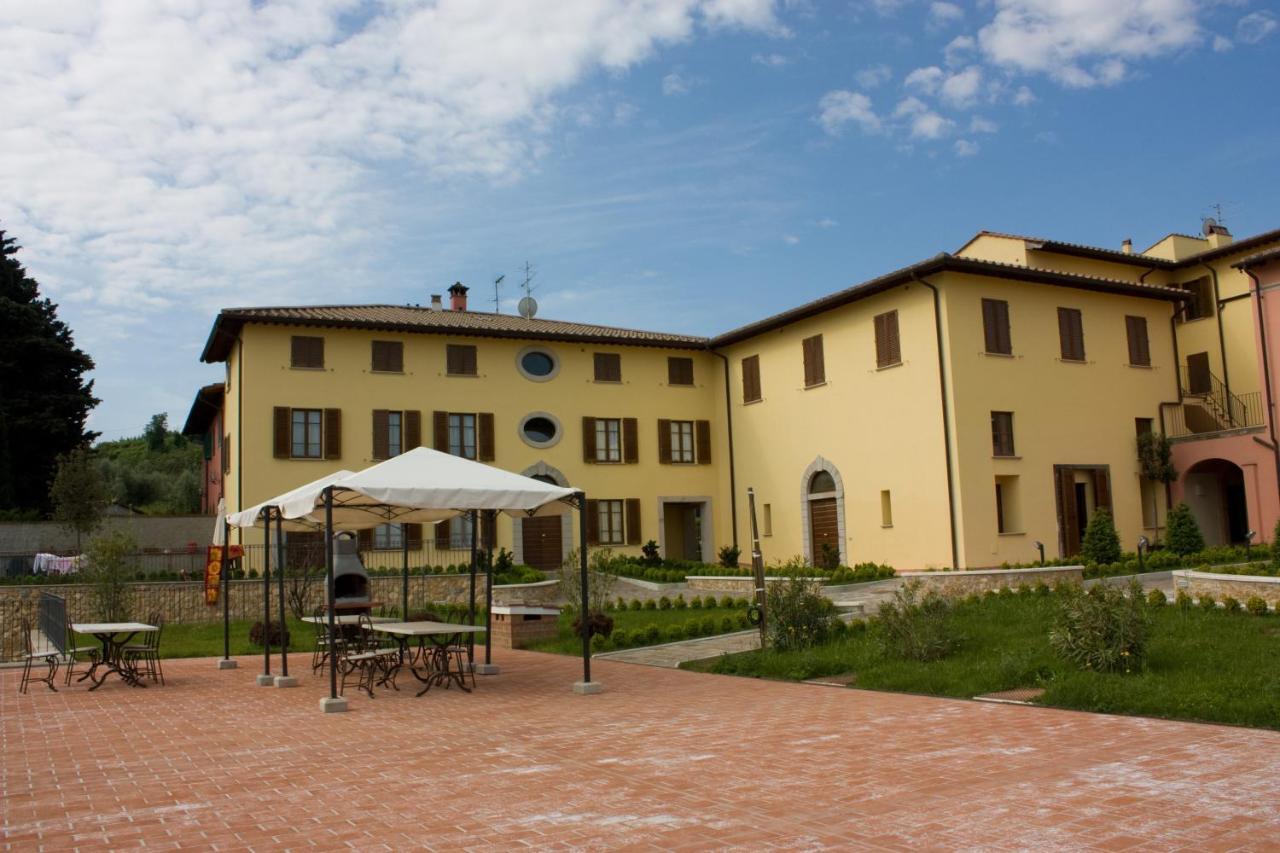 Borgo Di Gramugnana Aparthotel Usigliano Luaran gambar